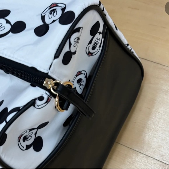 Mickey Mouse Duffel bag - Picture 4 of 5